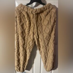 No Boundaries Women’s Cozy Tan Textured Jogger Pants! NWOT. Size Large 12-14